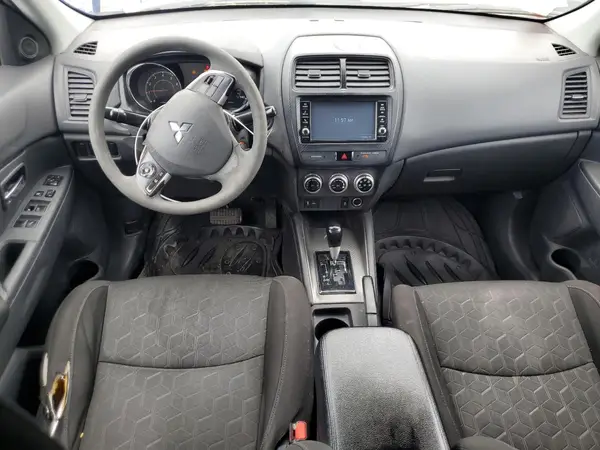 JA4AP3AU9LU010472 2020 MITSUBISHI OUTLANDER - Image 8