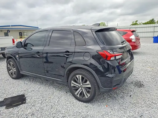 JA4AP3AU9LU011251 2020 MITSUBISHI OUTLANDER - Image 2
