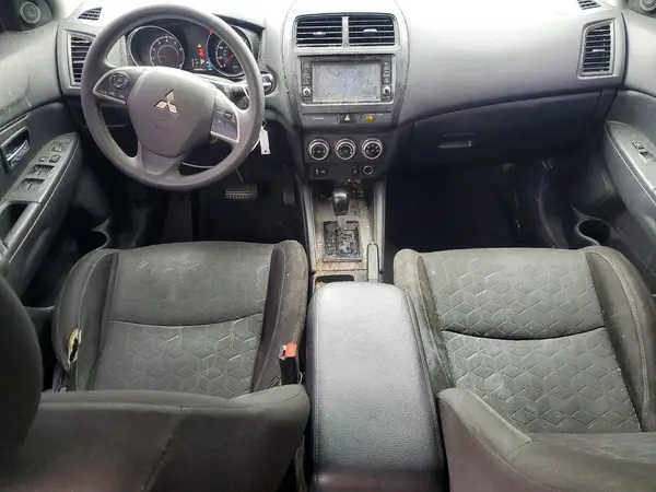 JA4AP3AU9LU011251 2020 MITSUBISHI OUTLANDER - Image 8