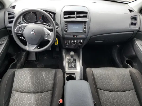 JA4AP3AU9LU012724 2020 MITSUBISHI OUTLANDER - Image 8