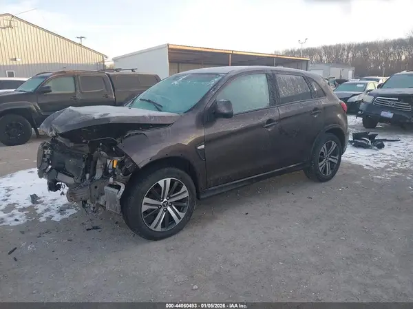 JA4AP3AU9LU016062 2020 MITSUBISHI OUTLANDER - Image 2
