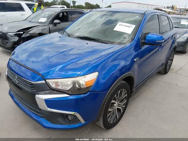 JA4AP3AUAHZ042126 2017 MITSUBISHI OUTLANDER - Image 2