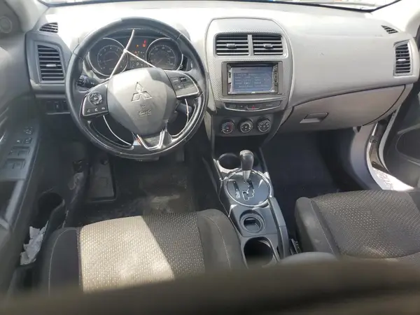 JA4AP3AUXGZ023224 2016 MITSUBISHI OUTLANDER - Image 8