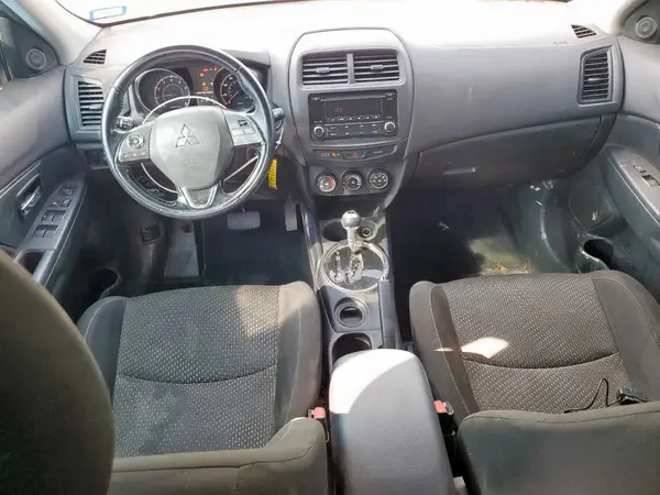 JA4AP3AUXGZ026799 2016 MITSUBISHI OUTLANDER - Image 8