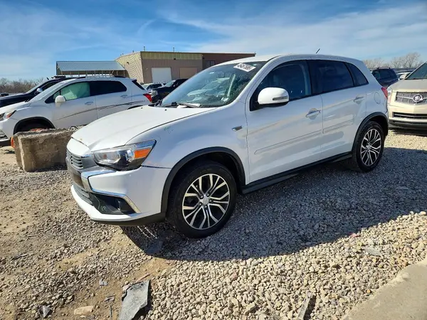 JA4AP3AUXGZ028519 2016 MITSUBISHI OUTLANDER - Image 1