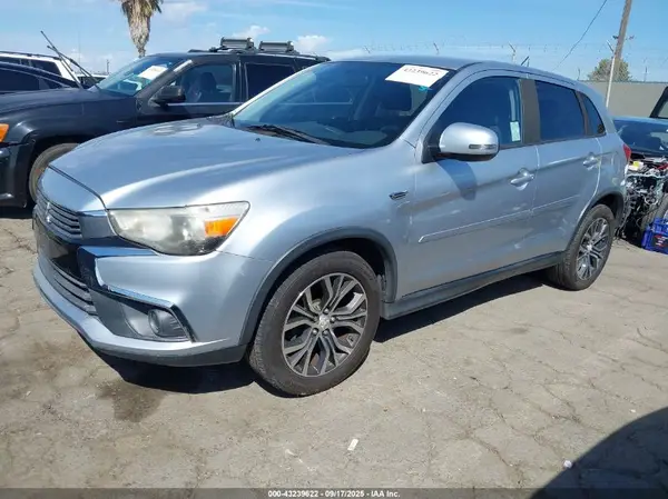 JA4AP3AUXGZ030545 2016 MITSUBISHI OUTLANDER - Image 2