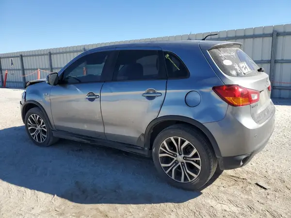 JA4AP3AUXGZ060189 2016 MITSUBISHI OUTLANDER - Image 2