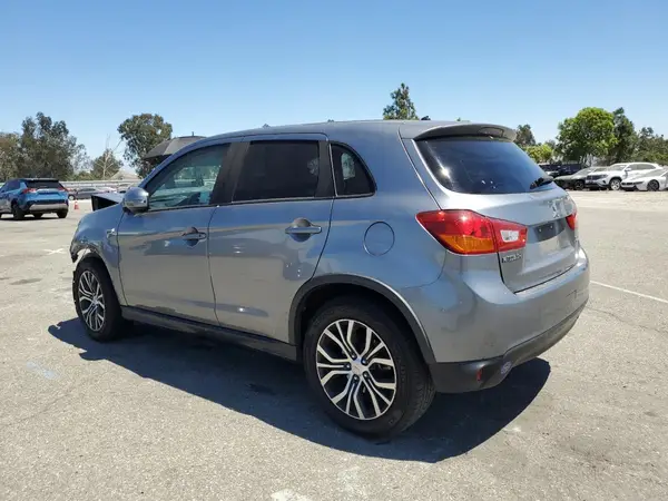 JA4AP3AUXGZ063898 2016 MITSUBISHI OUTLANDER - Image 2