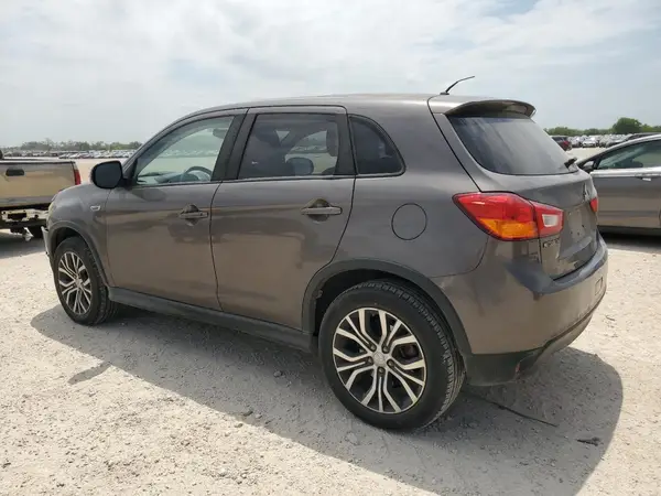 JA4AP3AUXGZ064856 2016 MITSUBISHI OUTLANDER - Image 2