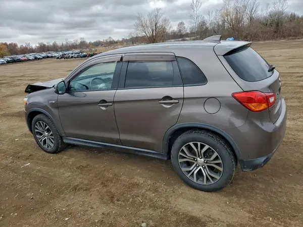 JA4AP3AUXHZ000463 2017 MITSUBISHI OUTLANDER - Image 2
