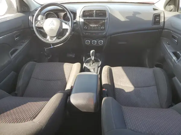 JA4AP3AUXHZ011589 2017 MITSUBISHI OUTLANDER - Image 8