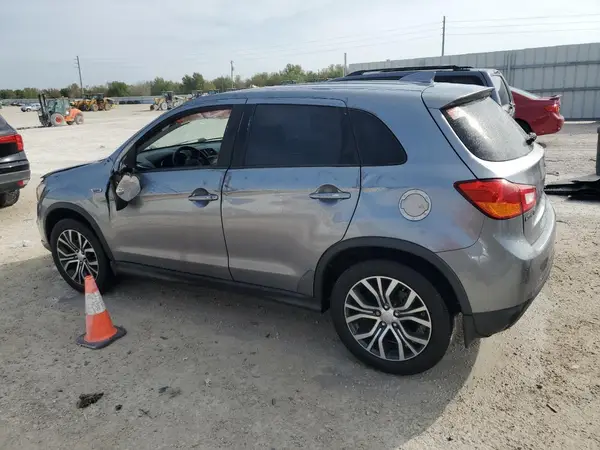 JA4AP3AUXHZ016811 2017 MITSUBISHI OUTLANDER - Image 2