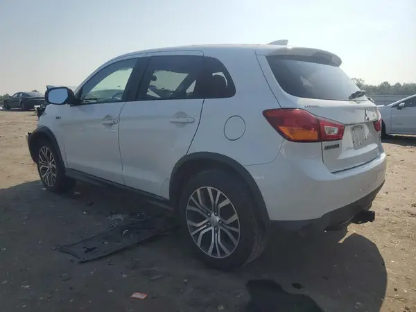 JA4AP3AUXHZ021264 2017 MITSUBISHI OUTLANDER - Image 2