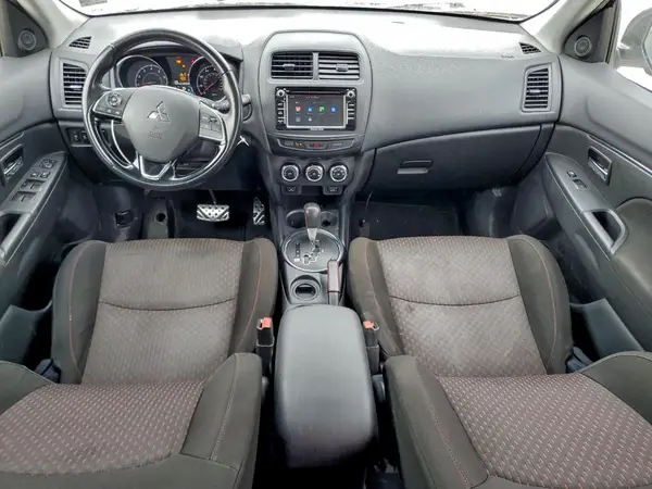 JA4AP3AUXHZ034385 2017 MITSUBISHI OUTLANDER - Image 8