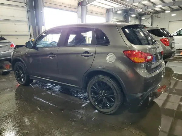 JA4AP3AUXHZ036430 2017 MITSUBISHI OUTLANDER - Image 2