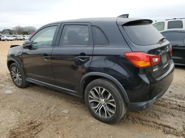 JA4AP3AUXHZ046567 2017 MITSUBISHI OUTLANDER - Image 2