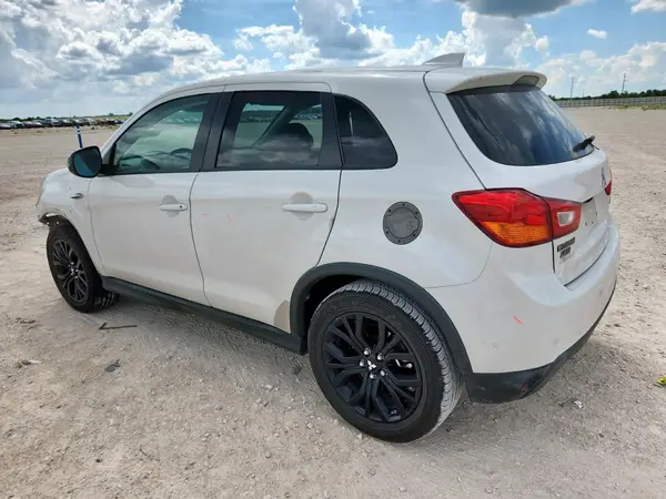 JA4AP3AUXHZ050294 2017 MITSUBISHI OUTLANDER - Image 2