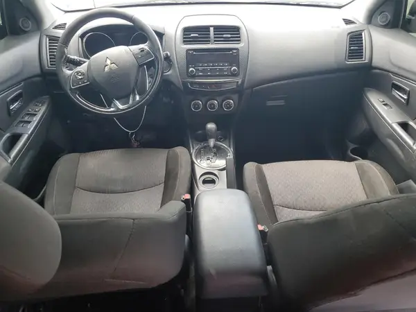 JA4AP3AUXHZ063871 2017 MITSUBISHI OUTLANDER - Image 8