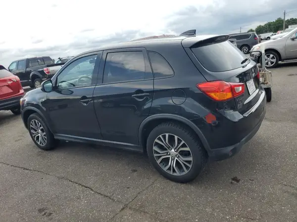 JA4AP3AUXHZ065667 2017 MITSUBISHI OUTLANDER - Image 2