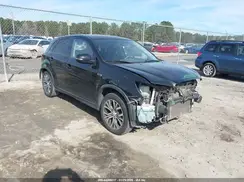 JA4AP3AUXJU000966 2018 MITSUBISHI OUTLANDER