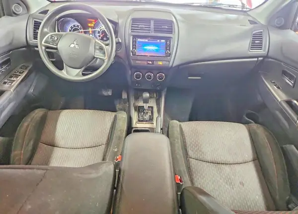 JA4AP3AUXJU011210 2018 MITSUBISHI OUTLANDER - Image 8