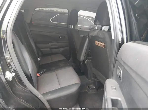JA4AP3AUXJU014284 2018 MITSUBISHI OUTLANDER - Image 8