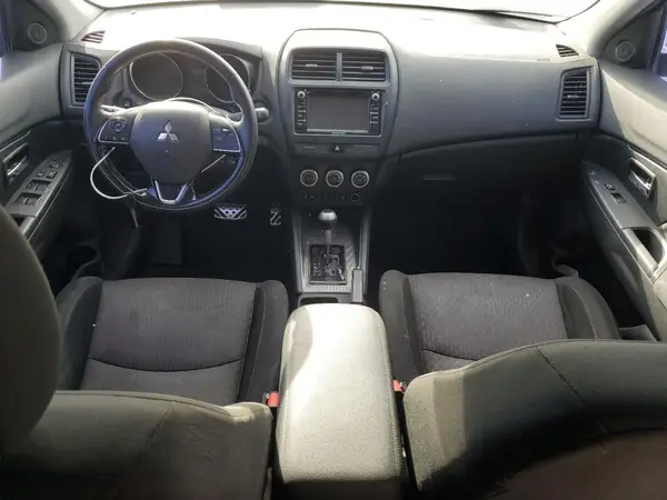 JA4AP3AUXJU014561 2018 MITSUBISHI OUTLANDER - Image 8