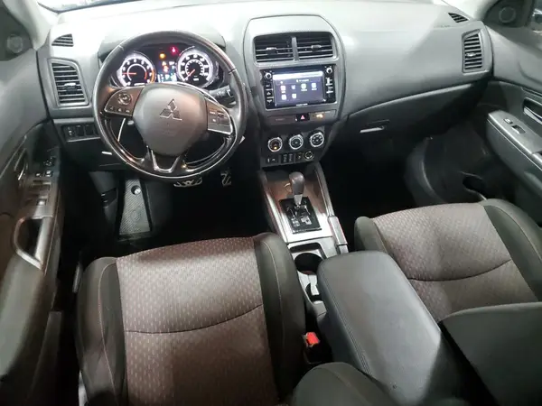 JA4AP3AUXJU016309 2018 MITSUBISHI OUTLANDER - Image 8