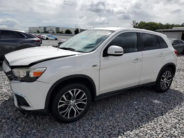 JA4AP3AUXJU016780 2018 MITSUBISHI OUTLANDER - Image 1
