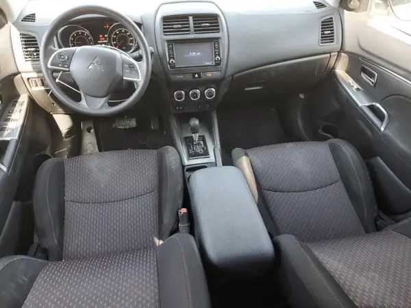 JA4AP3AUXJU016908 2018 MITSUBISHI OUTLANDER - Image 8