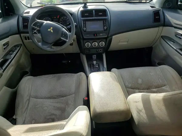 JA4AP3AUXJU017377 2018 MITSUBISHI OUTLANDER - Image 8
