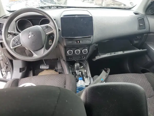 JA4AP3AUXJU019632 2018 MITSUBISHI OUTLANDER - Image 8