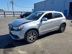 JA4AP3AUXJU020179 2018 MITSUBISHI OUTLANDER