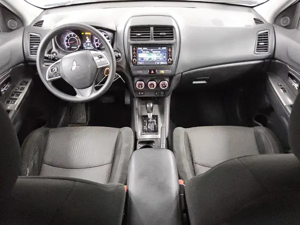 JA4AP3AUXJU021249 2018 MITSUBISHI OUTLANDER - Image 8