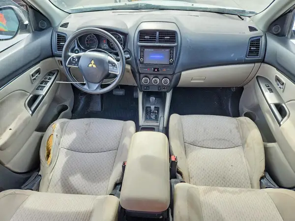JA4AP3AUXJU022367 2018 MITSUBISHI OUTLANDER - Image 8