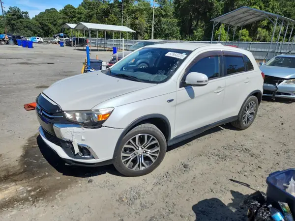 JA4AP3AUXJU023616 2018 MITSUBISHI OUTLANDER - Image 1