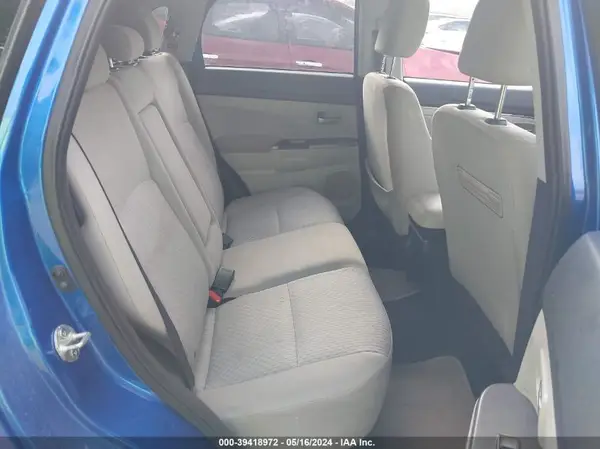 JA4AP3AUXJZ012103 2018 MITSUBISHI OUTLANDER - Image 8
