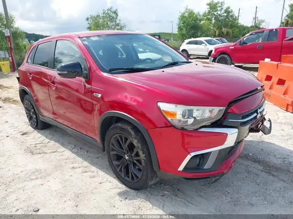 JA4AP3AUXJZ022422 2018 MITSUBISHI OUTLANDER - Image 1