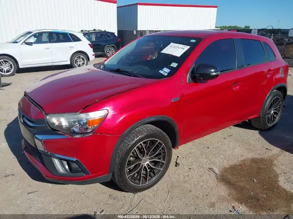 JA4AP3AUXJZ023196 2018 MITSUBISHI OUTLANDER - Image 2