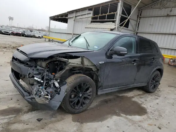 JA4AP3AUXJZ023487 2018 MITSUBISHI OUTLANDER - Image 1