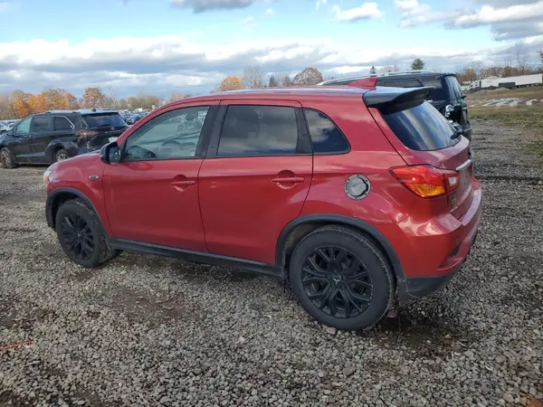 JA4AP3AUXJZ028253 2018 MITSUBISHI OUTLANDER - Image 2