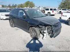 JA4AP3AUXJZ032447 2018 MITSUBISHI OUTLANDER