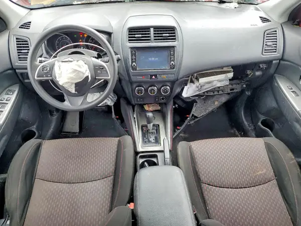JA4AP3AUXJZ033369 2018 MITSUBISHI OUTLANDER - Image 8