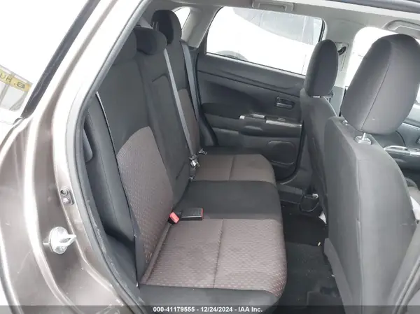 JA4AP3AUXKU001410 2019 MITSUBISHI OUTLANDER - Image 8