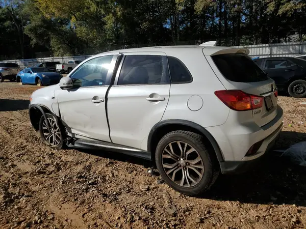 JA4AP3AUXKU005053 2019 MITSUBISHI OUTLANDER - Image 2