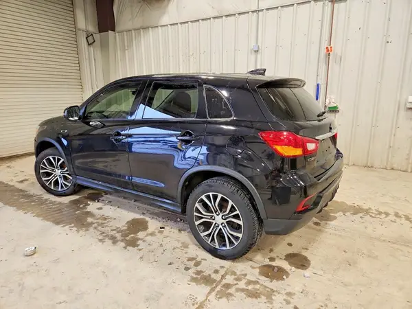 JA4AP3AUXKU005876 2019 MITSUBISHI OUTLANDER - Image 2