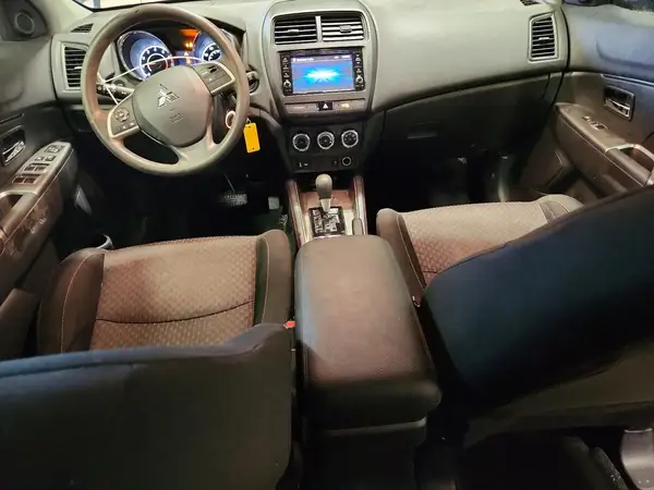 JA4AP3AUXKU005876 2019 MITSUBISHI OUTLANDER - Image 8