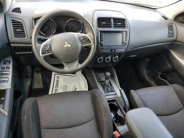 JA4AP3AUXKU007420 2019 MITSUBISHI OUTLANDER - Image 8