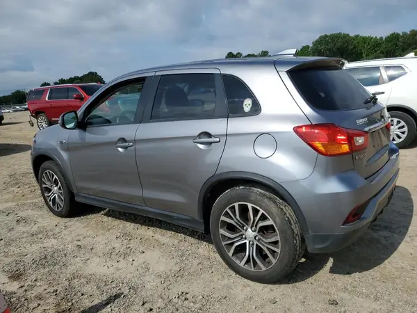 JA4AP3AUXKU008132 2019 MITSUBISHI OUTLANDER - Image 2