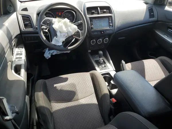JA4AP3AUXKU009507 2019 MITSUBISHI OUTLANDER - Image 8